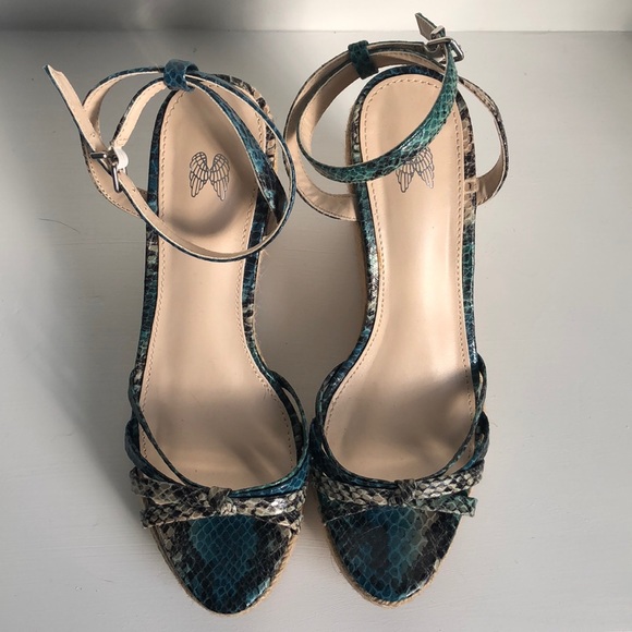 Wedges - Picture 3 of 5